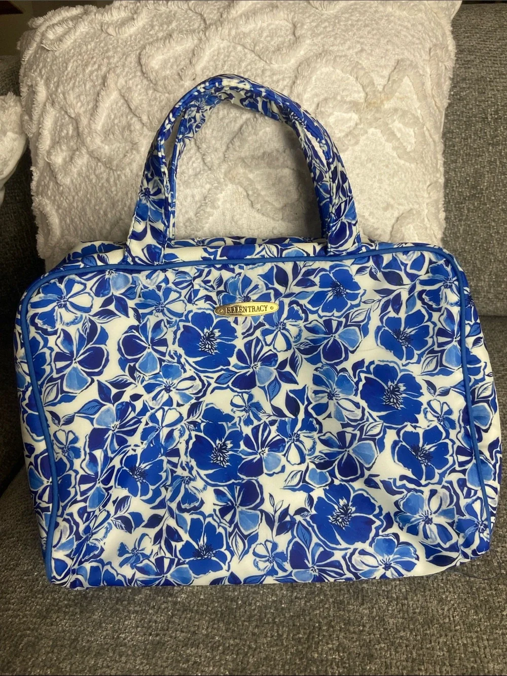 Ellen Tracy Blue and White Floral Cosmetic Tote